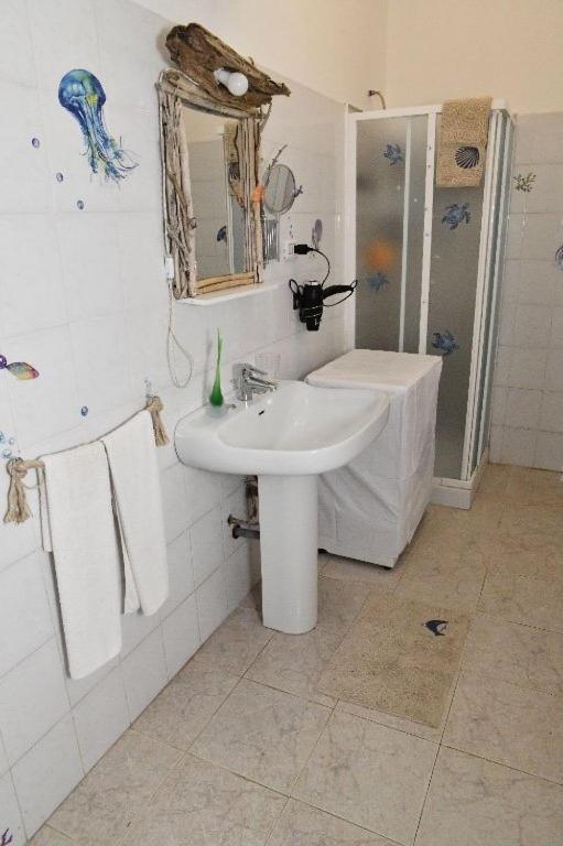 Villino Il Melograno Villa Торе Спекия Руджери Екстериор снимка